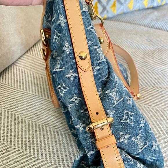 Authentic Louis Vuitton Denim Neo Cabby GM Monogram - Picture 8 of 16
